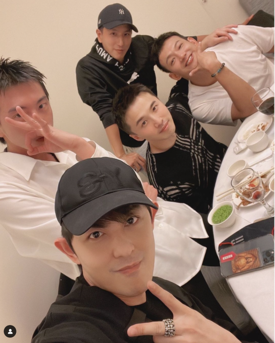 回憶殺！Lollipop聚會合照驚見「第一代底迪」　棒棒堂男孩變身大老闆