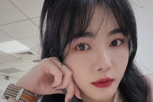 好友醫院排隊快篩⋯半小時「手上多了一隻烤鴨」　女星公開爆笑真相