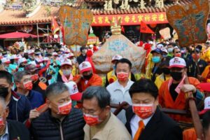 新港奉天宮媽祖元宵遶境啟程　翁章梁：祈求台灣平安、世界和平
