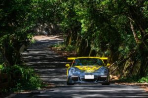 阿娘威！廖老大助陣台灣知名賽車賽事「 THC 爬山挑戰賽」，打龜號吸引萬人到場觀賽