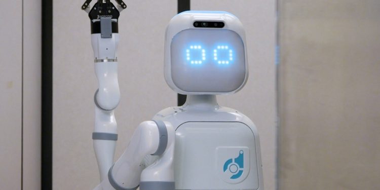 24 小時護理師上線？Diligent Robotics 推行動醫護助理 Moxi