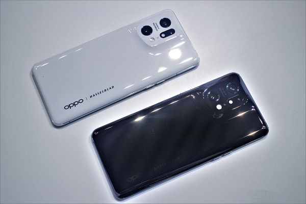 OPPO 搭載 8 Gen 1 旗艦新機 Find X5 Pro 登台　售價出爐預購再送巴斯光年禮盒