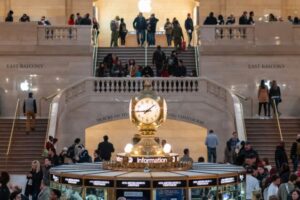 蘋果員工吹起工會創建號角  紐約曼哈頓最大 Apple Store 已開始聯署