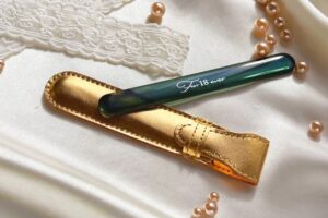 網路爆夯超極光銼美甲 　擁有一支指甲剪、拋光器都失色