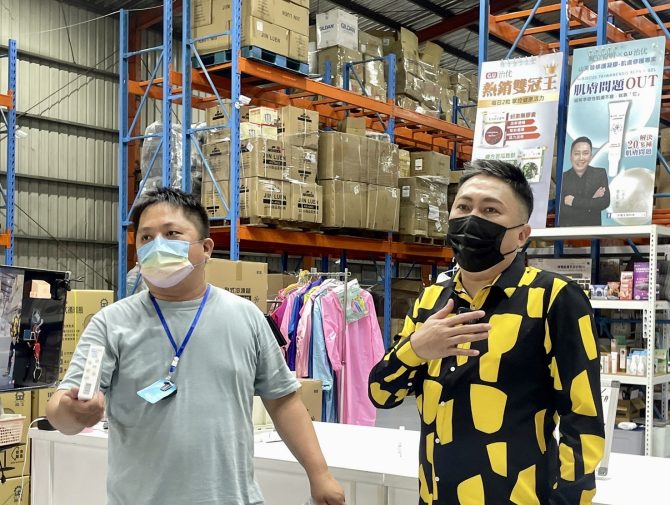 趙正平親民形象代言山芙蓉   與A夢開啟直播北中雙霸