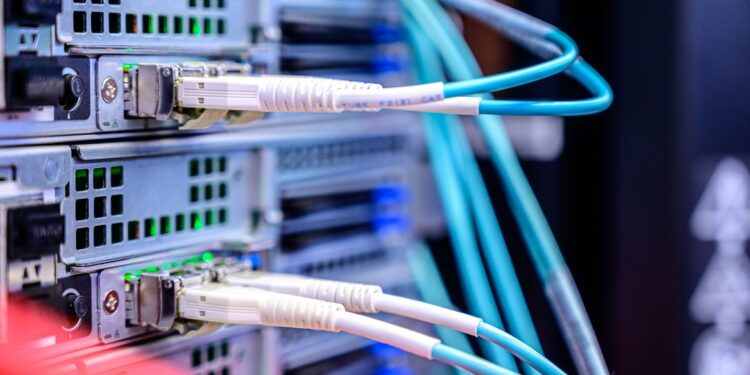 集邦：第三季伺服器出貨持續成長，下半年表現仍存隱憂