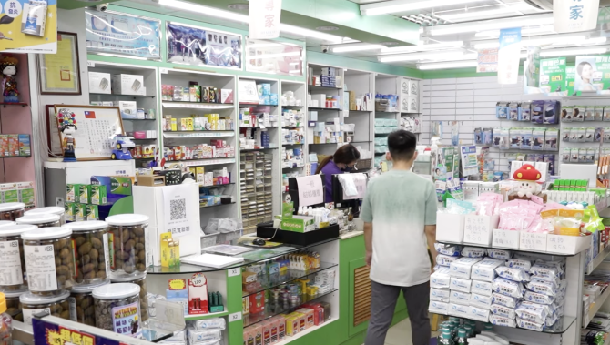 第三輪快篩實名制7/1上路　民眾可持健保卡購買