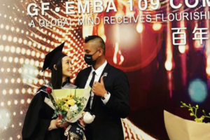 范范EMBA碩士畢業！黑人到場獻祝福　曝心聲：這兩年真的不容易