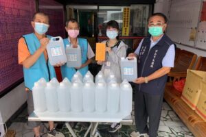 黃偉哲市長感謝民間單位捐贈防疫物資  公私攜手助身障機構抗疫