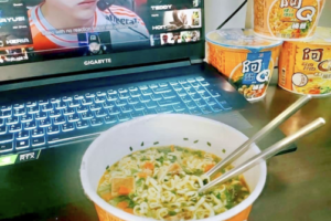 他PO「泡麵界長青樹」引共鳴　網友讚：大學宿舍的回憶！