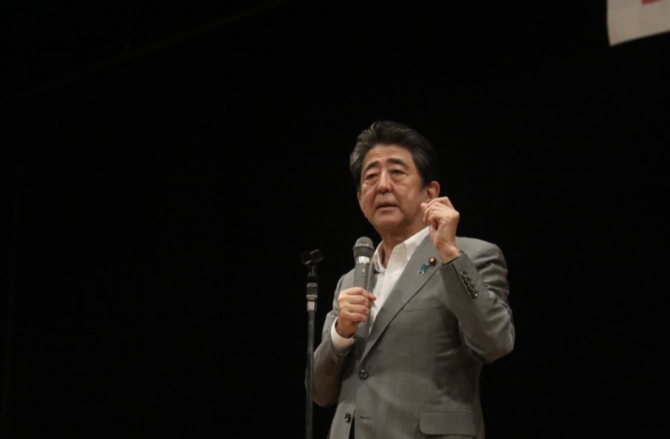 安倍晉三遭槍擊昏迷　日媒揭兇嫌身份：前海上自衛隊員