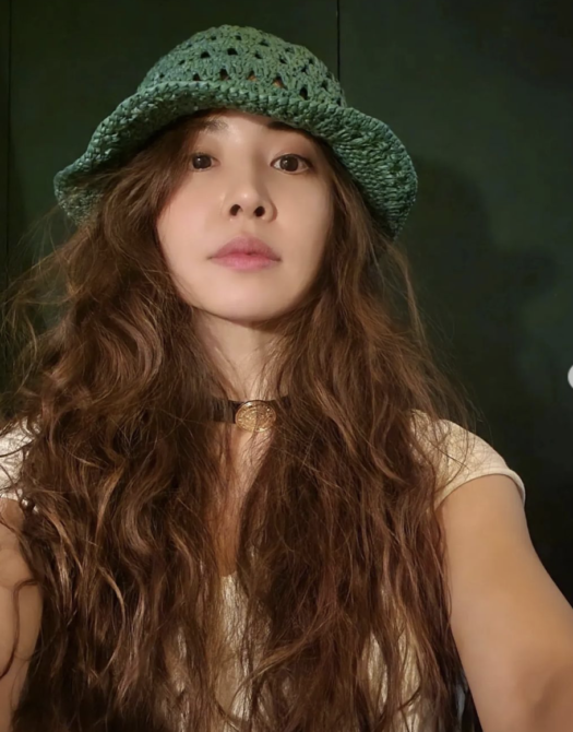 蔡依林「手編質感草帽」曝光　網大讚：有什麼難的倒妳？