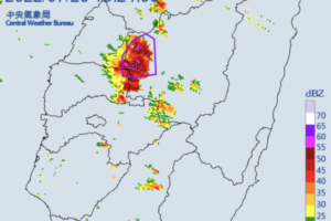 雨具帶了沒！3縣市大雷雨轟炸　慎防劇烈降雨