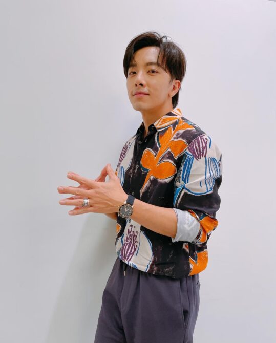 0負評男神！坤達20年越來越紅　網讚爆：超敬業