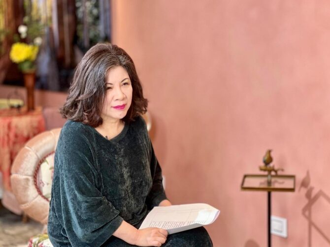 陳文茜舊疾復發痛到哭　曝一年前「光腳錄影」真相：襪子都穿不了