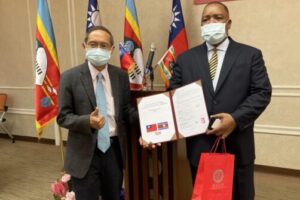 愛無國界！劉伯恩醫師醫療外交 送健康到史瓦帝尼