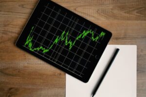 如興、中福未出第二季財報恐停買 股價雙雙重挫