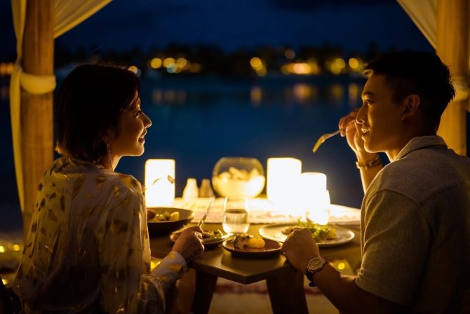 許維恩曬「12年前」火辣寫真照　網看看傻眼：根本沒變！