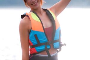 段慧琳暴雨中泳渡日月潭！硬著頭皮下水　解鎖「臺灣人必做三件事」