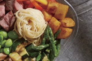 最美輕食料理進駐台南！法式沙拉碗前20名免費！