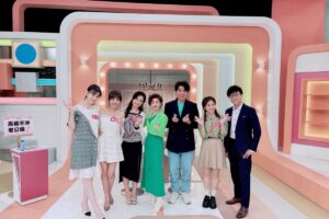 陳仙梅搭梁赫群拍「鬼怪海報」　網歪樓笑翻：在檢查沙眼？