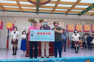 補教名師劉毅再捐100萬  幫助高職學生學習英語