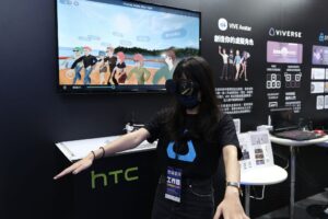展示五大面向元宇宙及 5G 實證應用　HTC 資訊月大秀百變虛擬角色