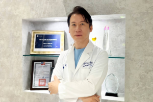 長青春痘不用再吃藥 最新雷射科技還你滑嫩高級臉