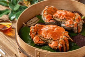 秋天吃螃蟹 當心把「肺吸蟲」吃進肚！嚴重恐咳血、癲癇