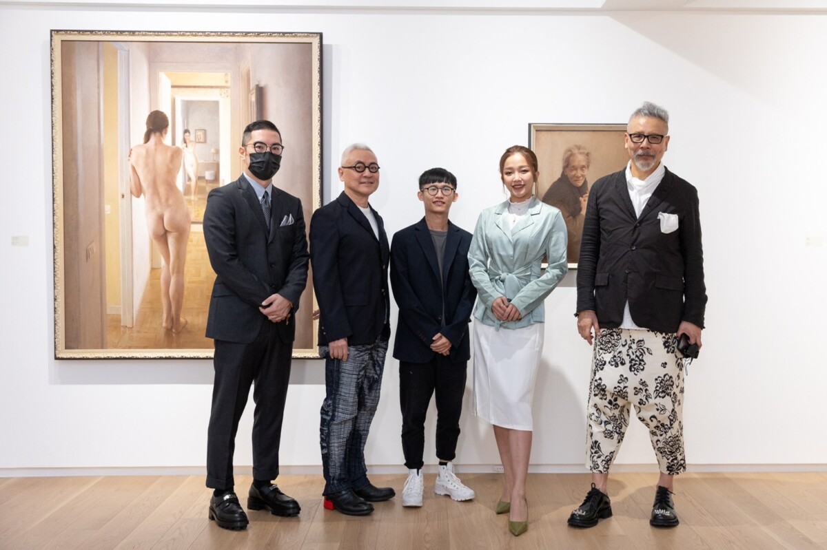 寶吉祥雕刻家江基名贈予作品！「本土劇女神」賴慧如最重要兩位女人