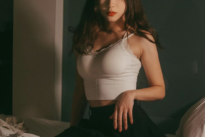 清新正妹Amber「神反差」　美艷性感照迷倒粉絲