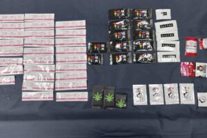 年末聚會注意！不明咖啡、巧克力別亂吃　男攜毒印「玩很大」掩耳目遭識破
