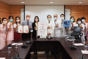 生麗國際暖捐409萬醫療儀器 助臺大提升兒童健康照護