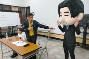 鍾佳濱舉辦黨主席補選座談會 同步立委選戰暖身