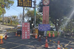 連假尾聲霧台賞櫻人潮湧現 里港警車流管控報你知