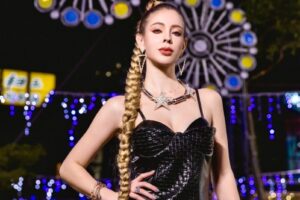 安妮推新歌《2023》！不畏低溫下雨　性感華麗裝馬拉松式拍攝