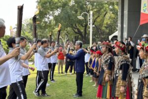 全國原住民運動會在臺北 屏東縣代表隊授旗