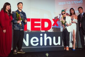 曾因沒巨乳、長腿遭噓，女DJ奪冠軍闖日本紅白破紀錄