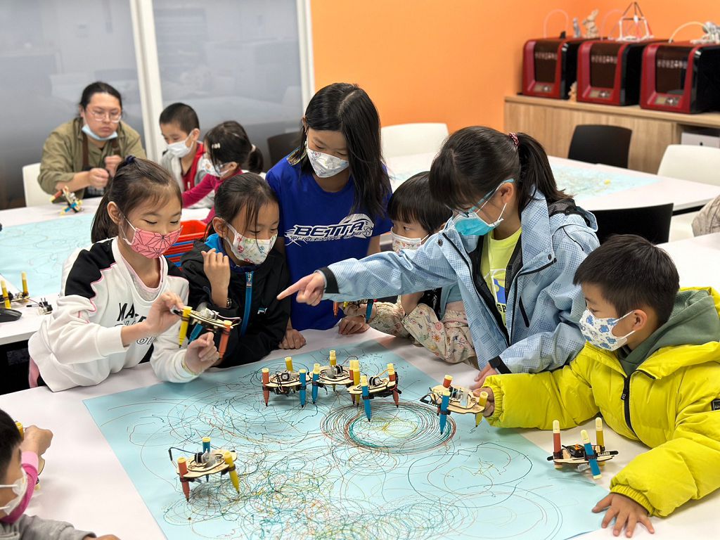 張善政推科普教育校園普及化　專家建議家長先從這 4 點著手準備