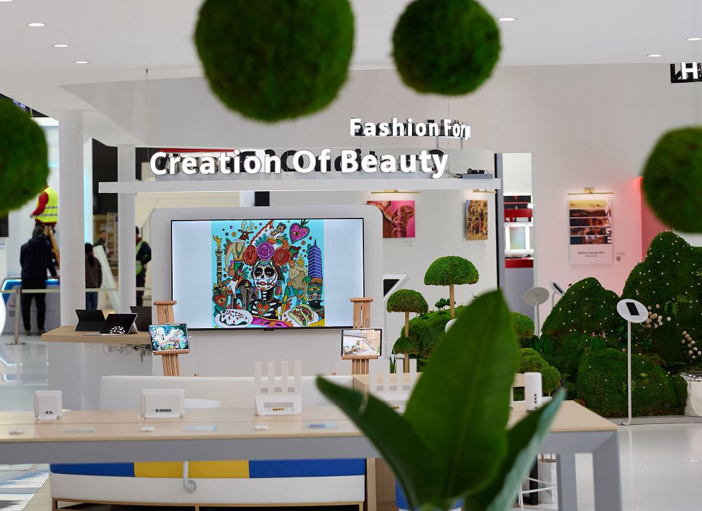 華為帶領多款高階時尚科技新品 MWC 2024 亮相