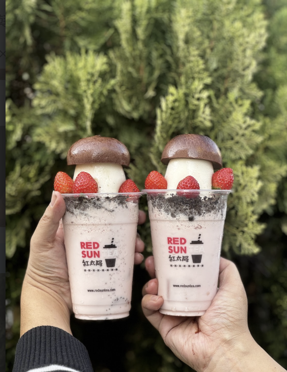 夢幻草莓季！紅太陽推超話題新品　「大香菇奶凍」網友直呼超害羞