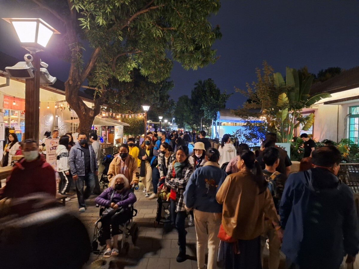 屏東勝利星村春節「好運龍厚禮」助攻 百萬人潮錢潮4千萬