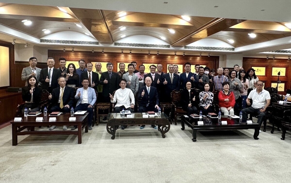 知名易學大師 分享網訊時代經營智慧易經