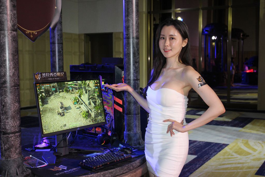 《波拉西亞戰記》磅礡上市　代言人黃秋生、高捷亮相