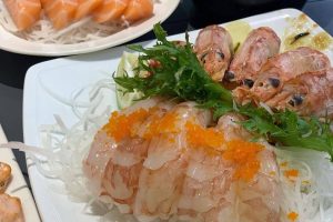 屏東美食｜從生魚片到炸物，六家屏東東港華僑市場不可錯過的美味