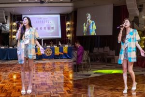 台語唱將余曼曼韓國之旅尋靈感 雄鷹娛樂助力多元發展