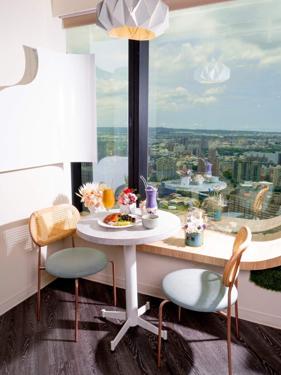 坐落36樓俯瞰台中市美景 南區景觀餐廳《屾沐Sunmood》平價健康餐飲 情侶、朋友聚會首選