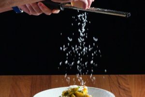 時尚粵菜 新潮登場「點八粵」插旗台北市東區 開幕優惠滿千送千