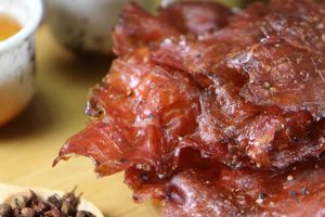 2025過年送禮推薦 南投《埔里肉鬆行》冠軍肉鬆、香腸春節禮盒搶購中