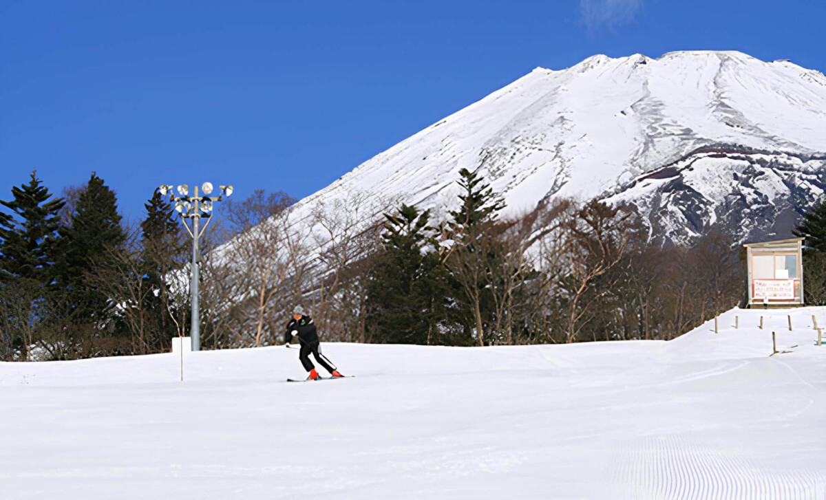 四大日本滑雪場指南:體驗粉雪與溫泉的完美冬季旅遊行程推薦